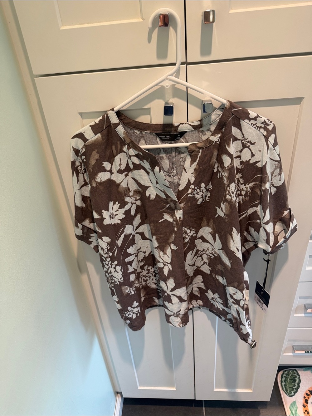 Simply Vera Vera Wang Brown and White Floral Short-Sleeve Top